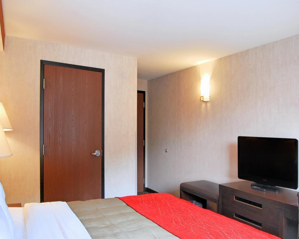 Red Roof Inn Pittsburgh - Mcknight Rd Εξωτερικό φωτογραφία